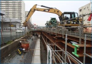 堀川護岸工事　2016-8
