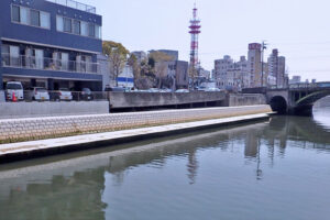堀川護岸工事　20196-2